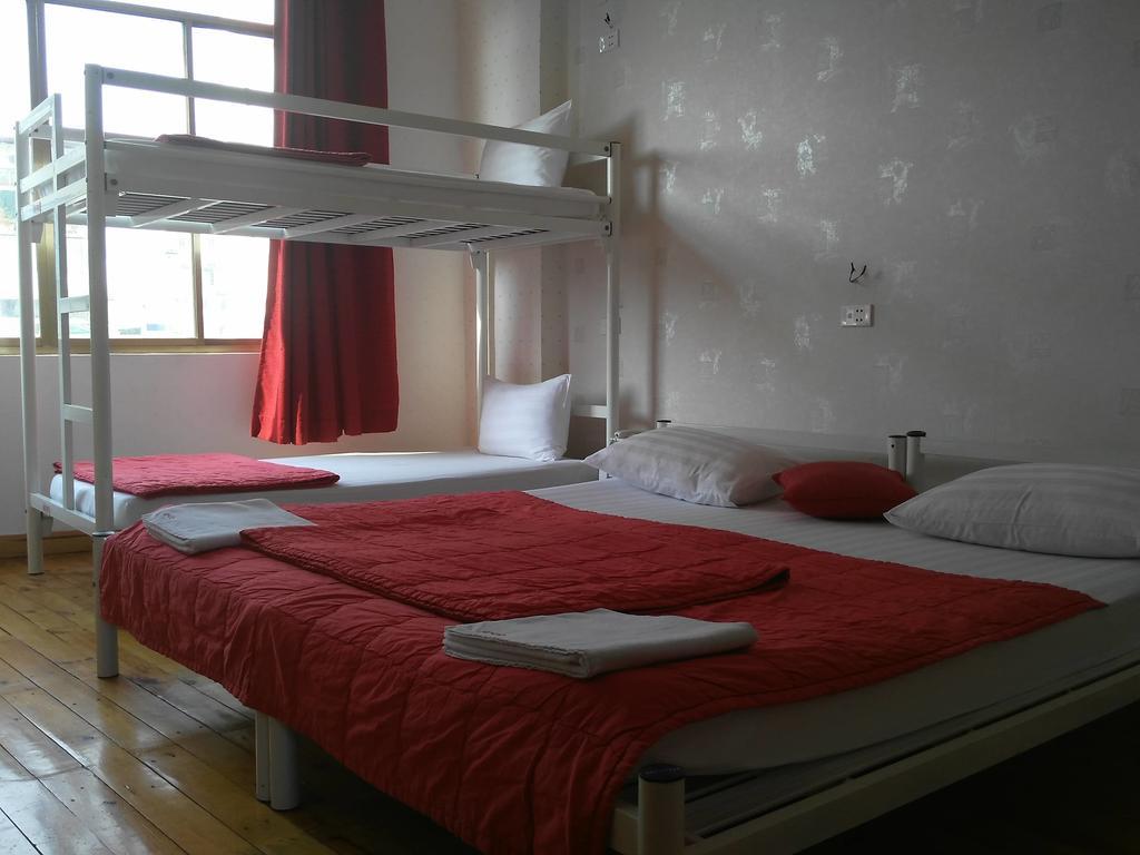 Koniko Backpackers Hostel Хошимин Экстерьер фото