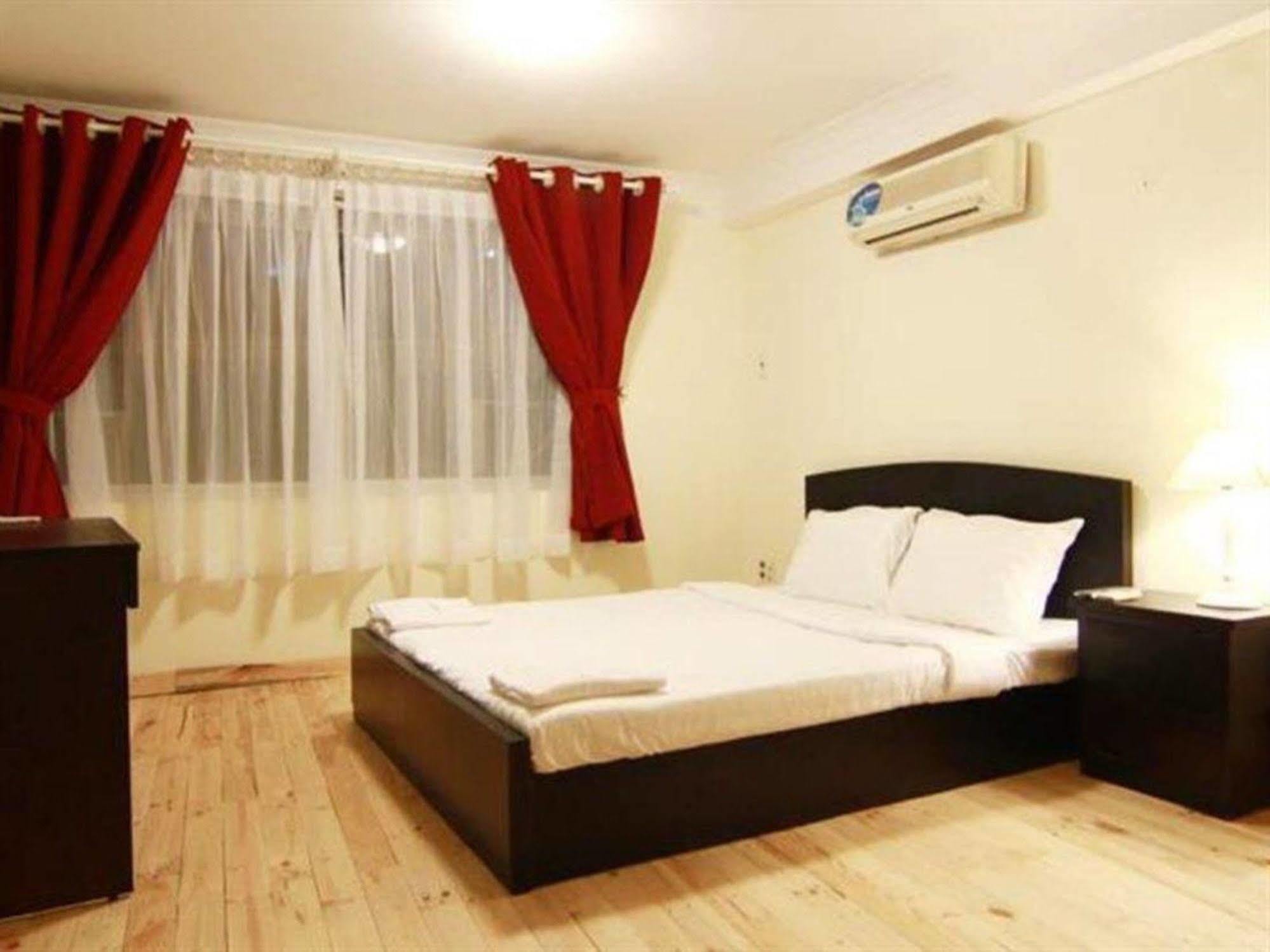 Koniko Backpackers Hostel Хошимин Экстерьер фото